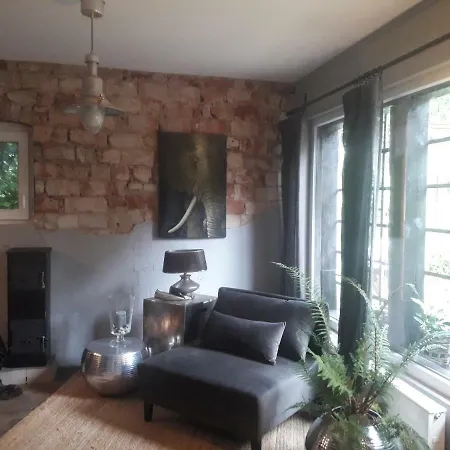 Homestay No.13 *